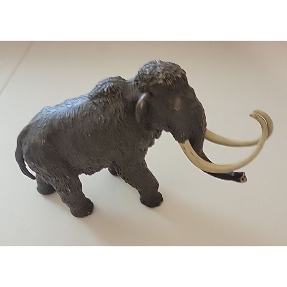 Carnegie Collection Safari Ltd Wooly Mammoth 2002 Prehistoric Figure Ice Age Toy - Picture 5 of 9